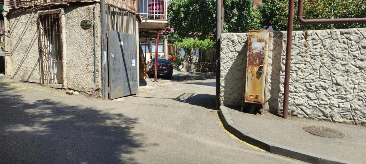 Hostel 17 Only For Men Tbilisi Luaran gambar
