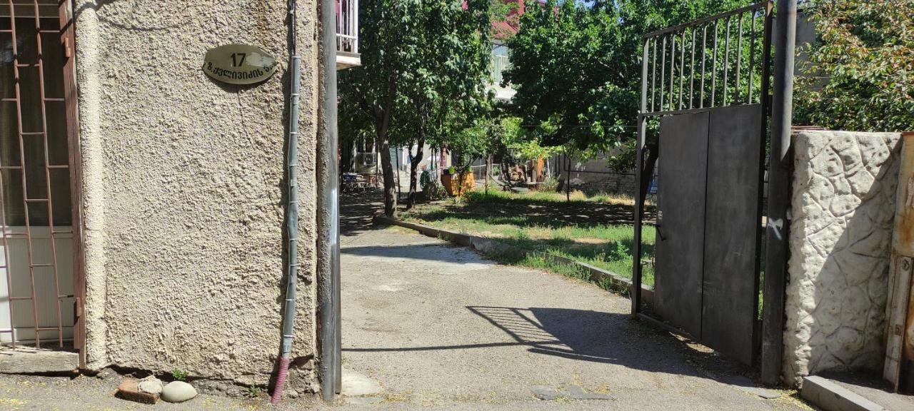 Hostel 17 Only For Men Tbilisi Luaran gambar